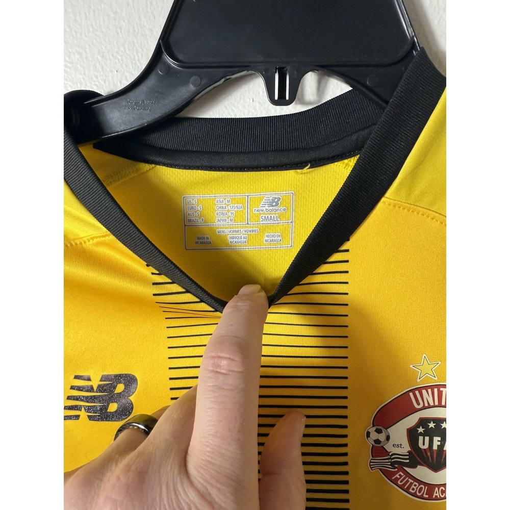 New Balance UFA Football Soccer Jersey Men's Small #28 - Picture 2 of 3